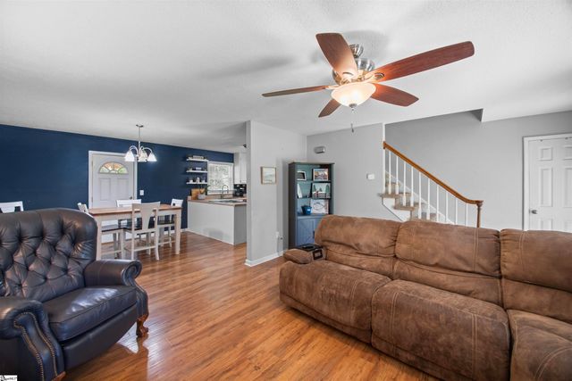 106 Farmgate Road, Pickens, SC 29671
