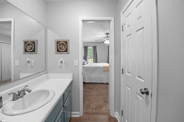 106 Farmgate Road, Pickens, SC 29671