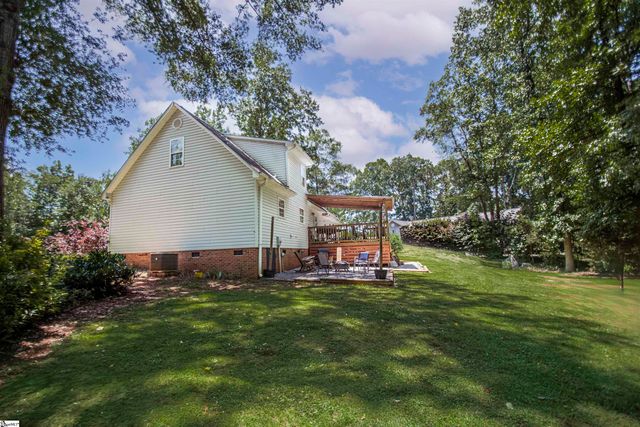 106 Farmgate Road, Pickens, SC 29671