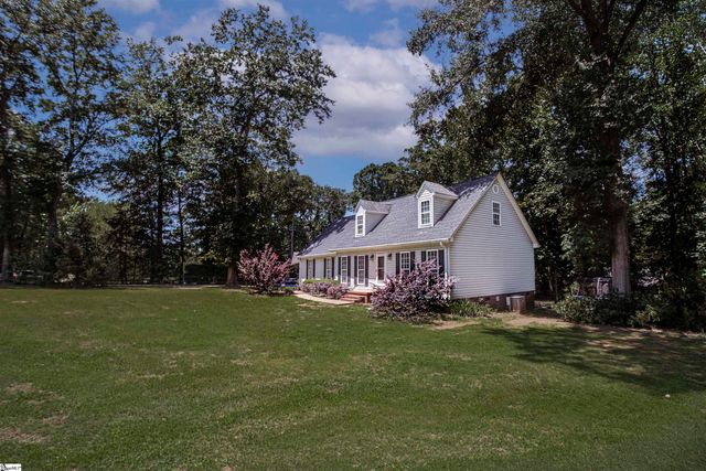 106 Farmgate Road, Pickens, SC 29671