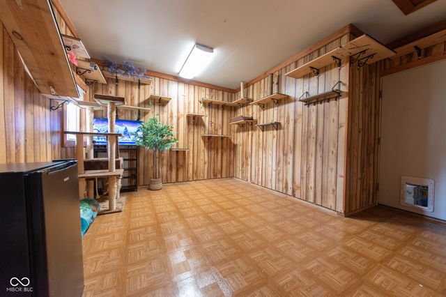 2462 W Southwind Court, Columbus, IN 47201