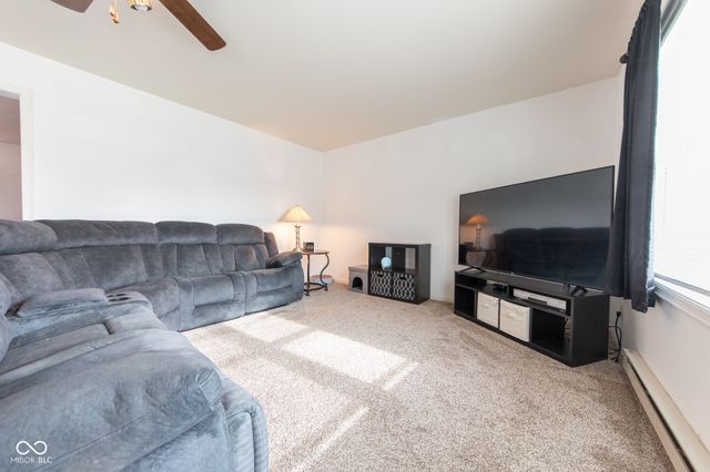 2462 W Southwind Court, Columbus, IN 47201