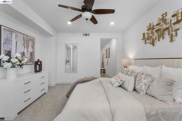 5810 Midnight Pl D, Dublin, CA 94568