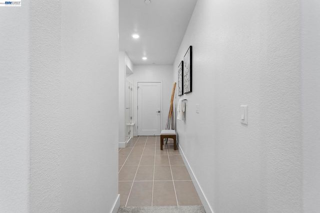 5810 Midnight Pl D, Dublin, CA 94568