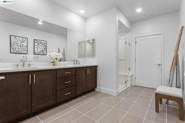 5810 Midnight Pl D, Dublin, CA 94568