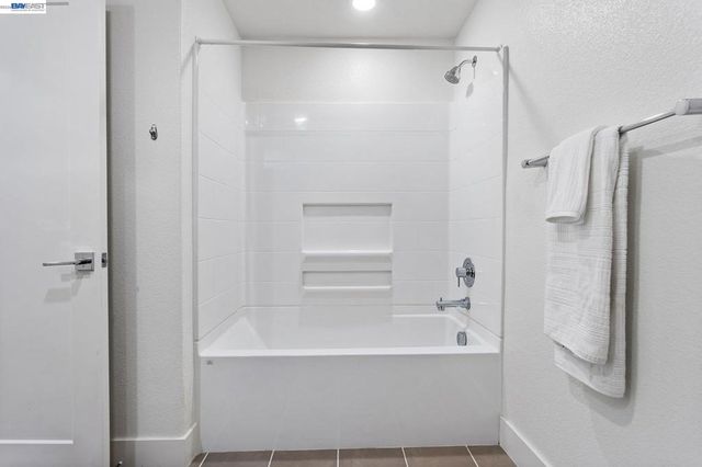 5810 Midnight Pl D, Dublin, CA 94568