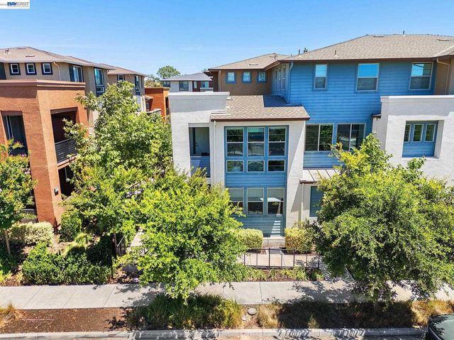 5810 Midnight Pl D, Dublin, CA 94568