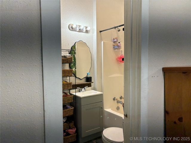 1011 N 2nd, Durant, OK 74701