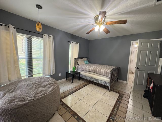 1011 N 2nd, Durant, OK 74701