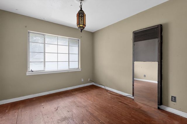 813 Dunham Drive, Houston, TX 77076