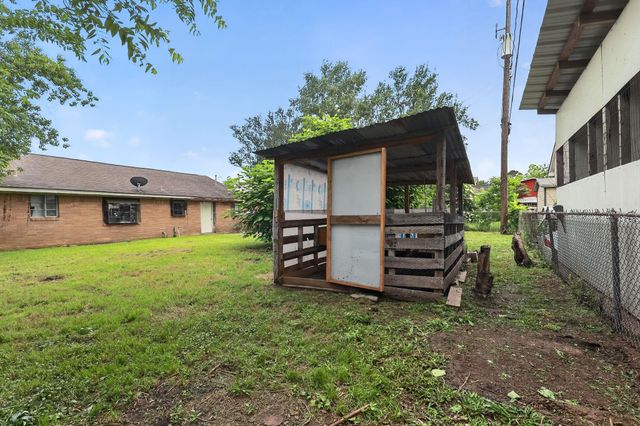 813 Dunham Drive, Houston, TX 77076