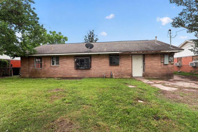 813 Dunham Drive, Houston, TX 77076