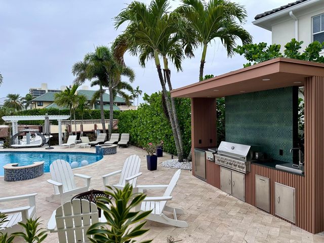 3001 Jasmine Court, Delray Beach, FL 33483