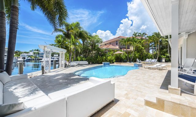 3001 Jasmine Court, Delray Beach, FL 33483