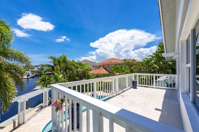 3001 Jasmine Court, Delray Beach, FL 33483