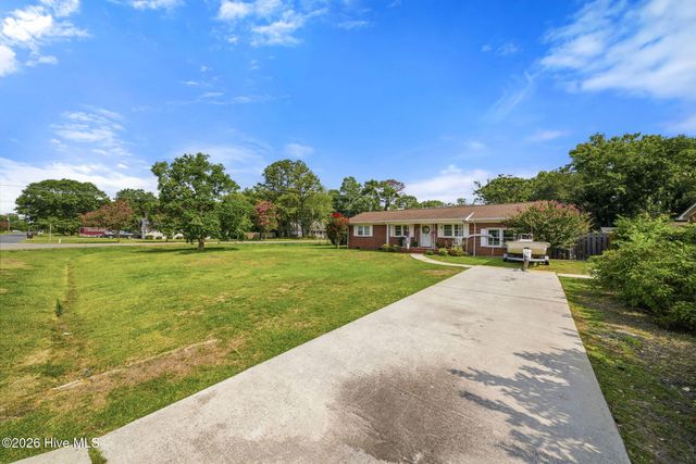 101 N Channel Haven Drive, Wilmington, NC 28409