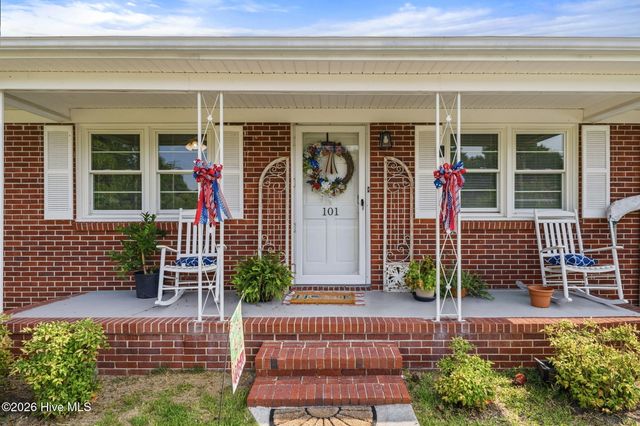 101 N Channel Haven Drive, Wilmington, NC 28409