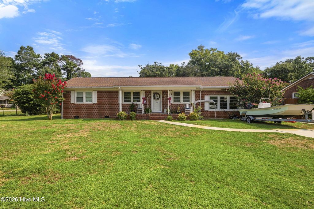 101 N Channel Haven Drive, Wilmington, NC 28409