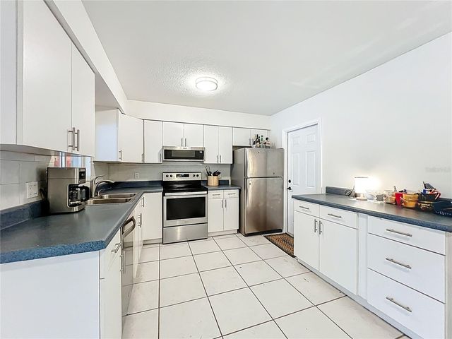 821 RAVEN AVENUE, Longwood, FL 32750