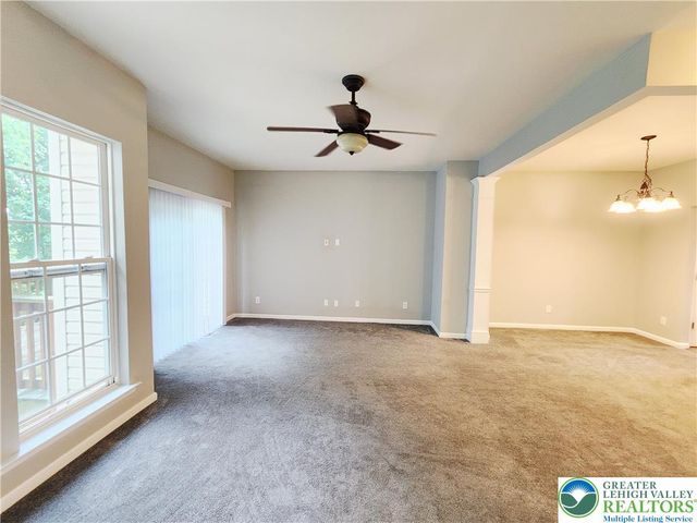 8513 Gateway Road, Upper Macungie Twp, PA 18031