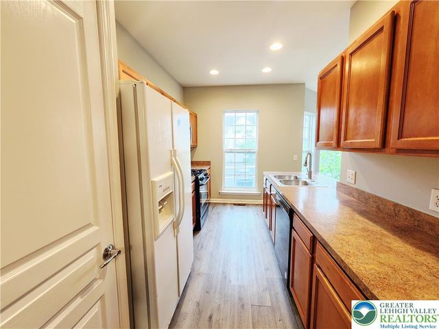 8513 Gateway Road, Upper Macungie Twp, PA 18031