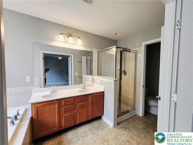 8513 Gateway Road, Upper Macungie Twp, PA 18031
