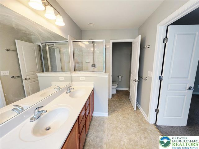 8513 Gateway Road, Upper Macungie Twp, PA 18031