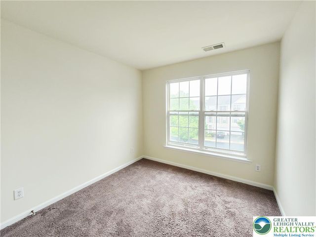 8513 Gateway Road, Upper Macungie Twp, PA 18031