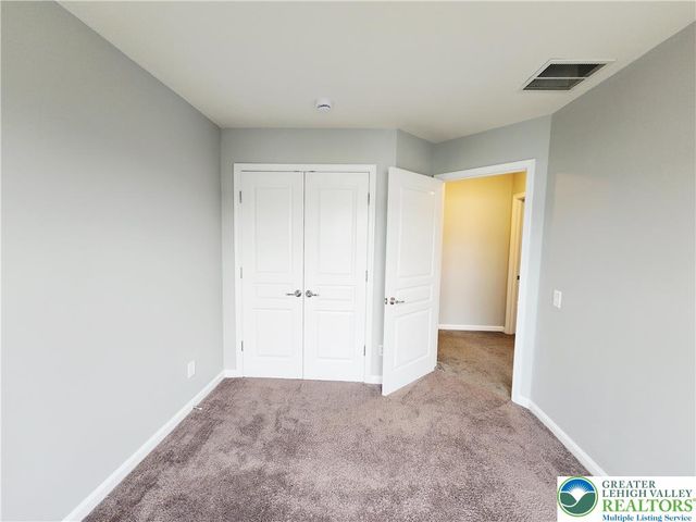 8513 Gateway Road, Upper Macungie Twp, PA 18031