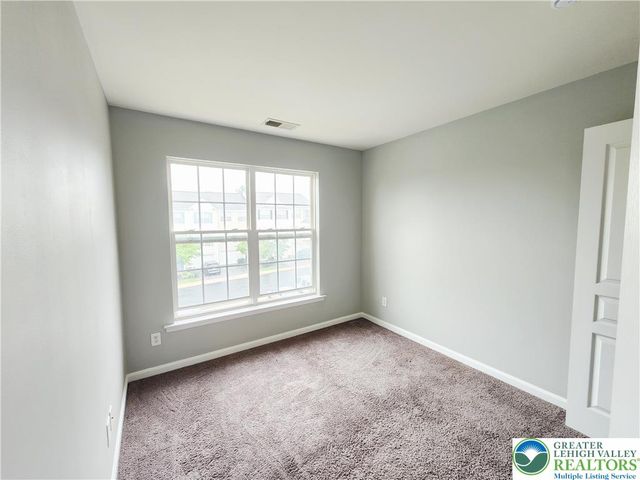 8513 Gateway Road, Upper Macungie Twp, PA 18031