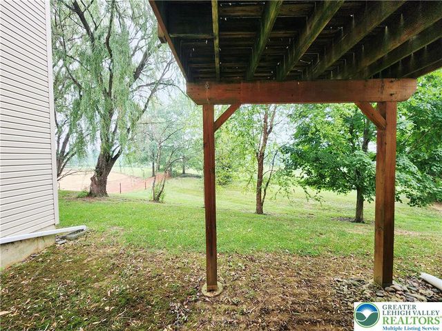 8513 Gateway Road, Upper Macungie Twp, PA 18031