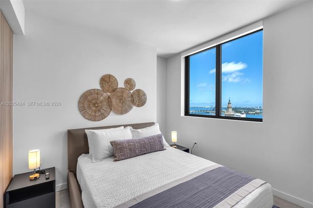 121 NE 5th St 2301, Miami, FL 33132