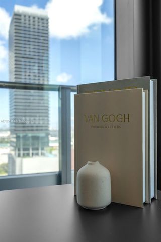 121 NE 5th St 2301, Miami, FL 33132