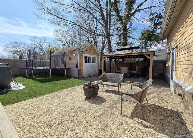 64 11th Street, Ronkonkoma, NY 11779