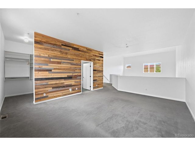 220 Roslyn St 706, Denver, CO 80230