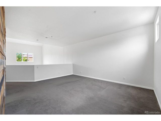 220 Roslyn St 706, Denver, CO 80230