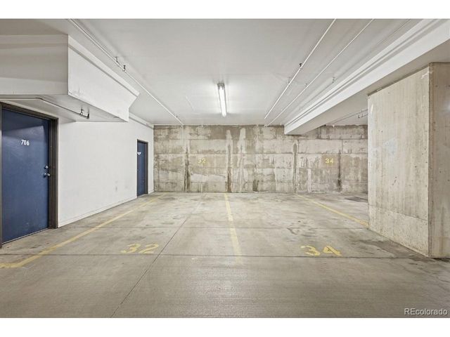 220 Roslyn St 706, Denver, CO 80230
