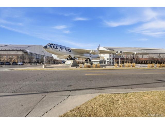 220 Roslyn St 706, Denver, CO 80230