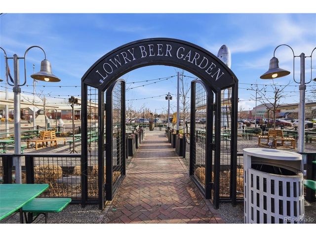 220 Roslyn St 706, Denver, CO 80230