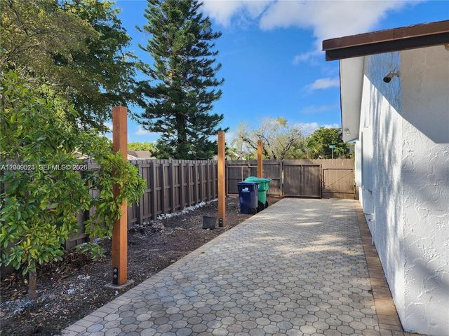 9825 SW 132nd Court, Miami, FL 33186