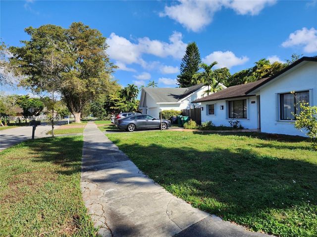 9825 SW 132nd Court, Miami, FL 33186