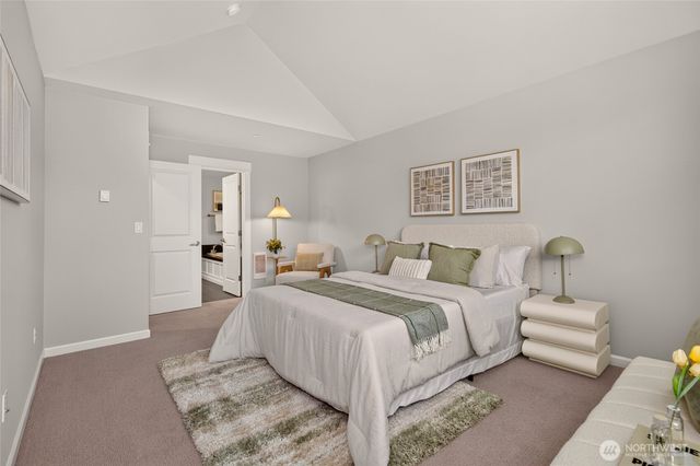 868 3rd Avenue NE, Issaquah, WA 98029