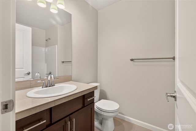 868 3rd Avenue NE, Issaquah, WA 98029