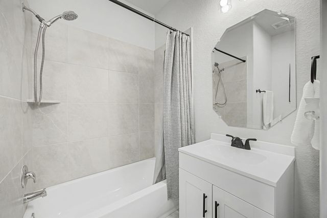 225 Manassas DR, Leander, TX 78641