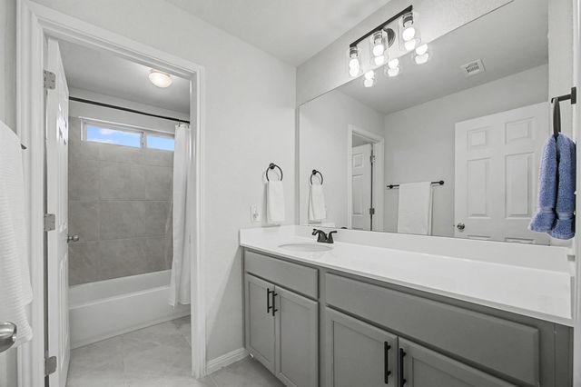 225 Manassas DR, Leander, TX 78641