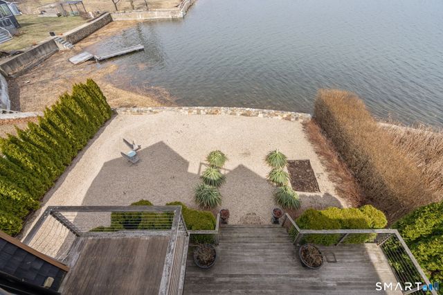 17 Seabreeze Place, Norwalk, CT 06854