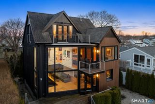 17 Seabreeze Place, Norwalk, CT 06854