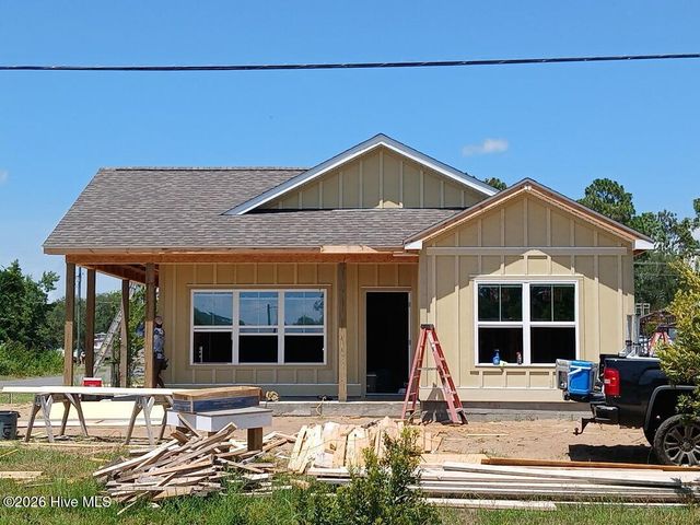 4384 3rd Street SE, Southport, NC 28461