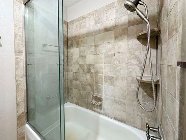 7730 Challie Lane 7730, Houston, TX 77088