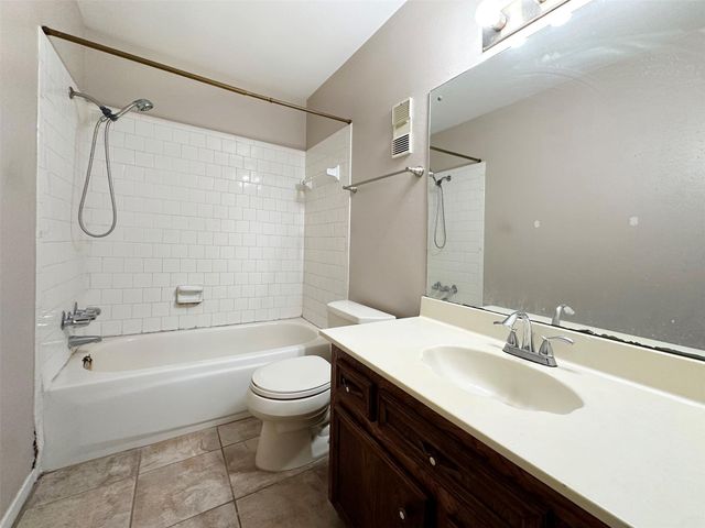 7730 Challie Lane 7730, Houston, TX 77088